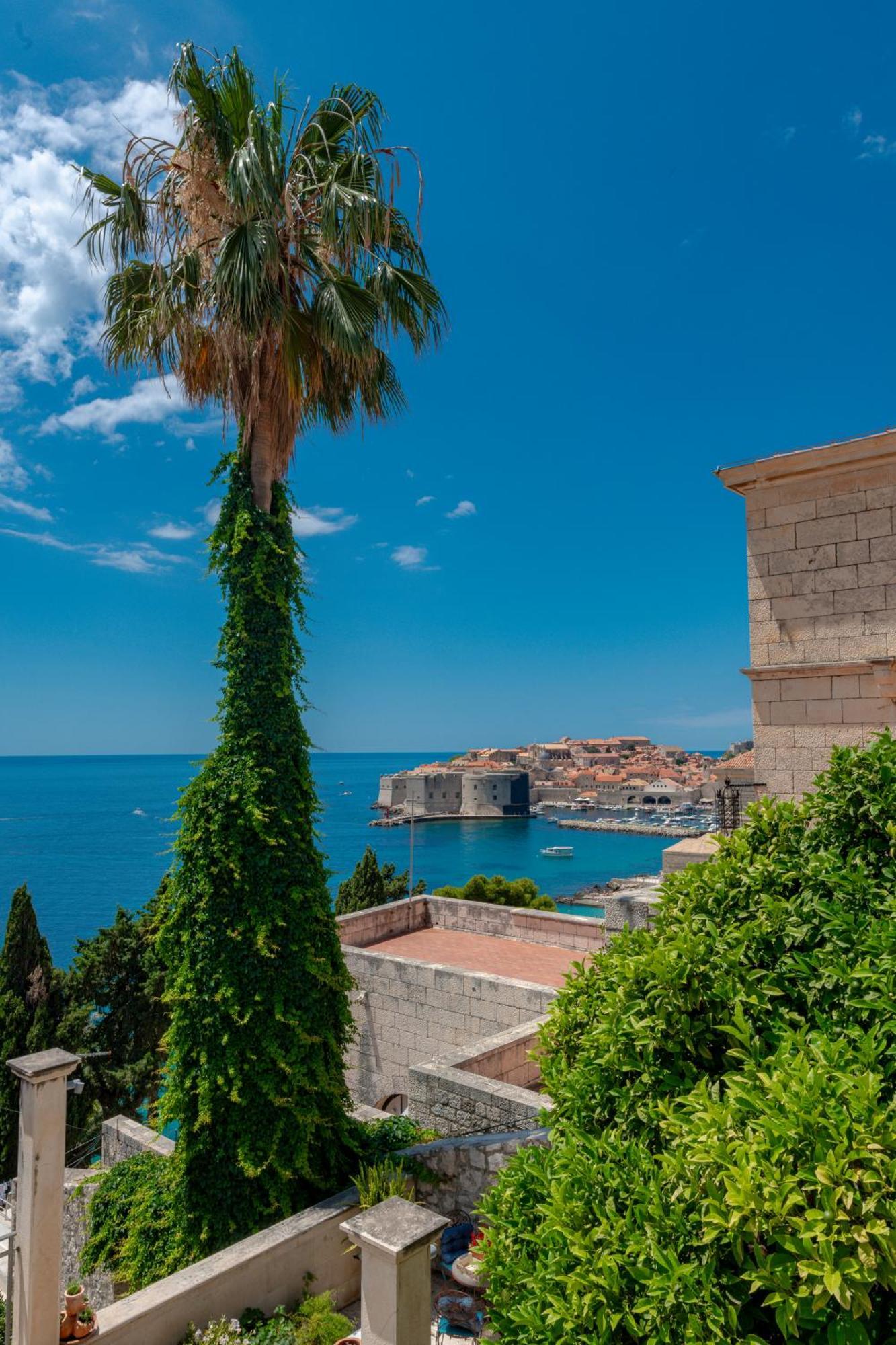 Niva 2- Stunning Sea View 2 Bedroom Apartment