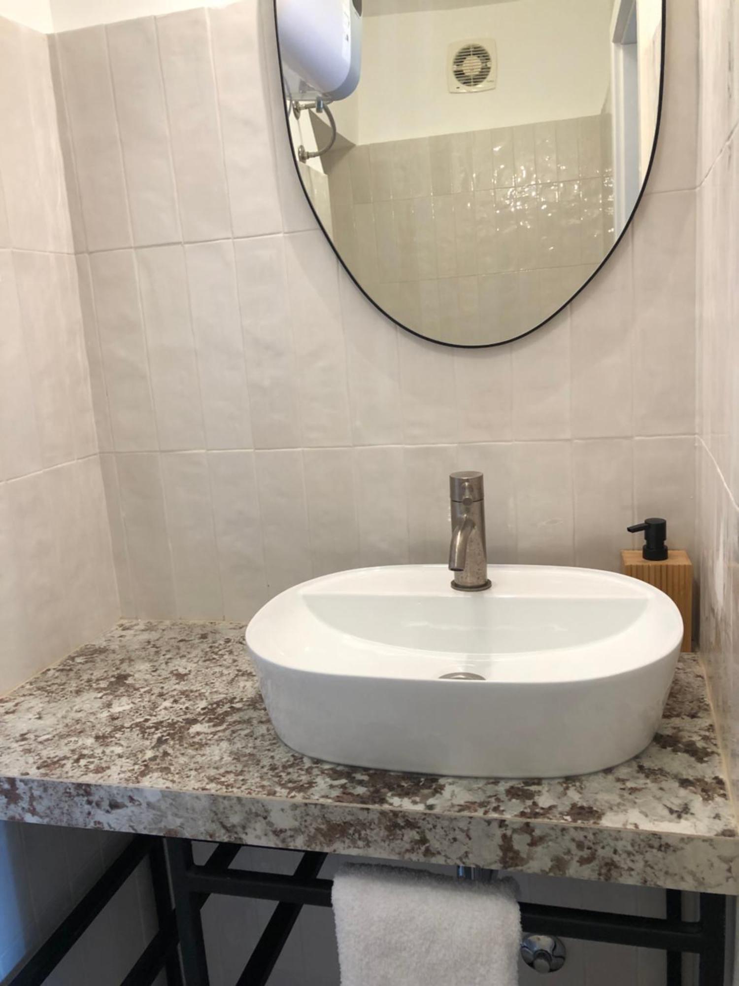 Lägenhet Niva 2- Stunning Sea View 2 Bedroom Dubrovnik